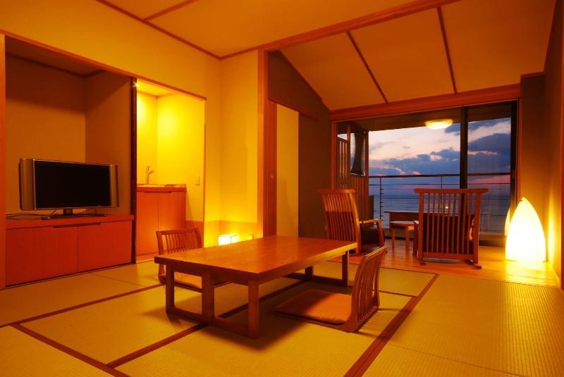 Hotel Hamachidorinoyu Kaisyu Shirahama Exterior foto